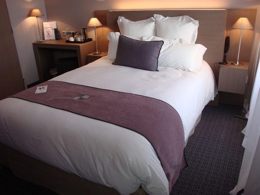 Best Western Hotel De La Breche Niort Exterior foto