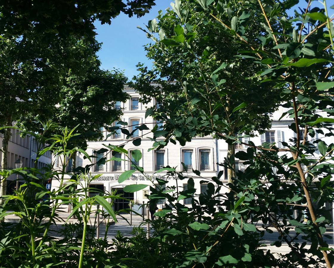 Best Western Hotel De La Breche Niort Exterior foto